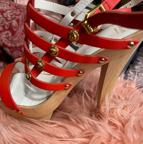 Versace, heels, caged heels, Euro 39 1/2 - Picture 4 of 10